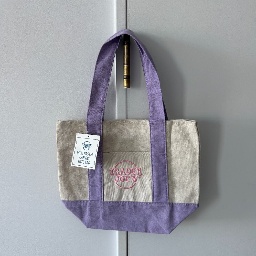 Trader Joe's Spring Mini Tote NWT Purple Pastel